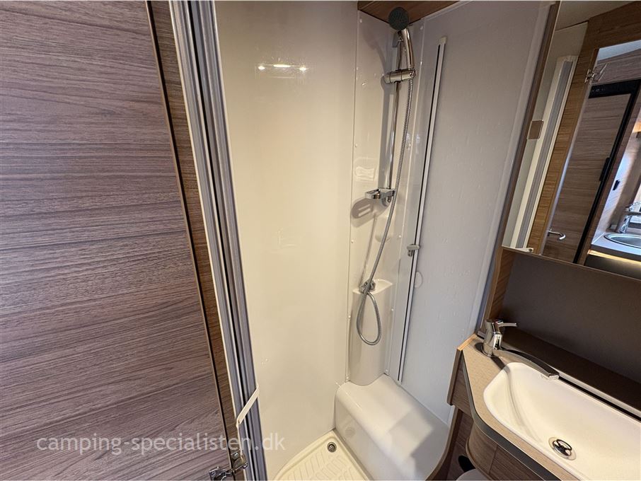 Weinsberg Pepper Edition MEG 640 Suite Mercedes-Benz